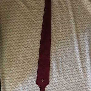 Tommy Hilfiger tie